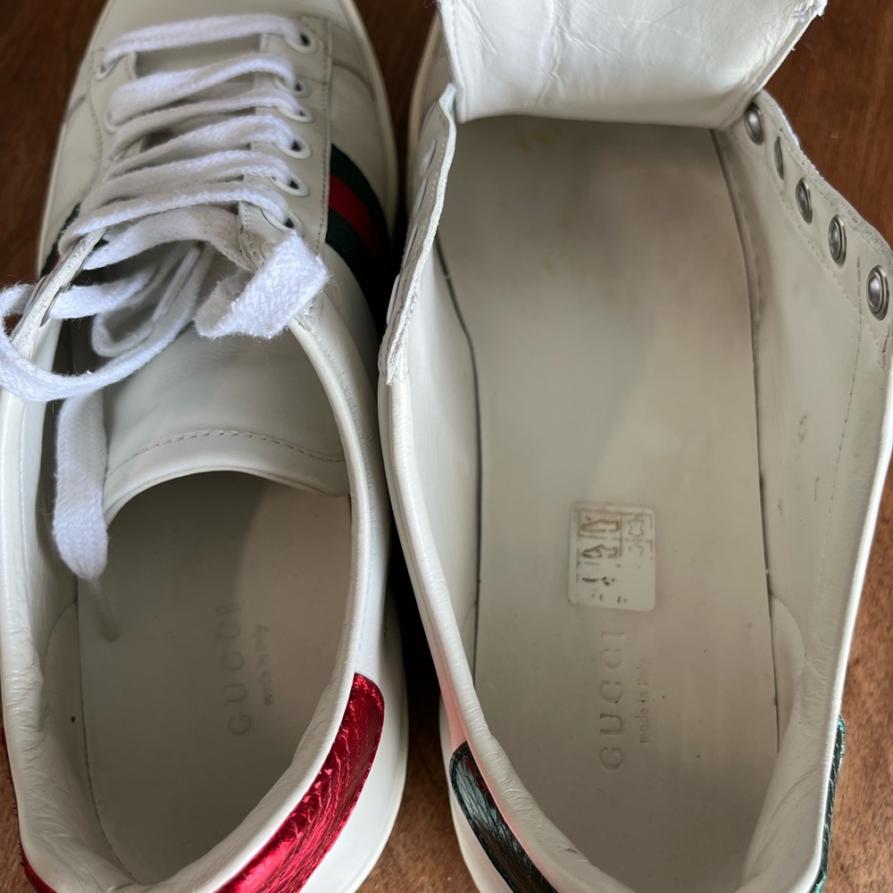Gucci White Sneakers with Green and Red Stripes - Picture 9 of 12
